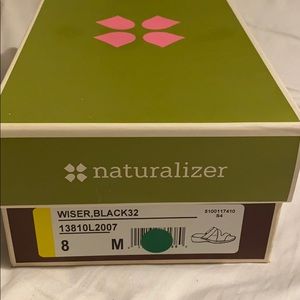 Size 8 black sandal - Naturalizer